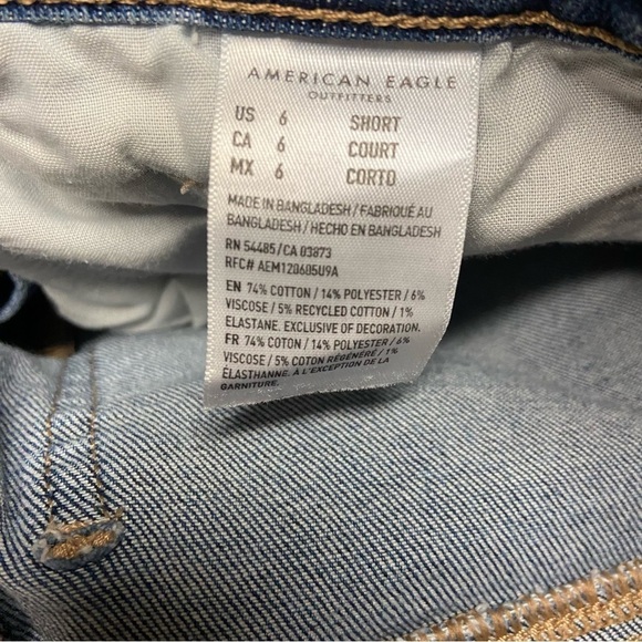 American Eagle Stretch Mom Jeans Size 6 Short - Picture 4 of 10